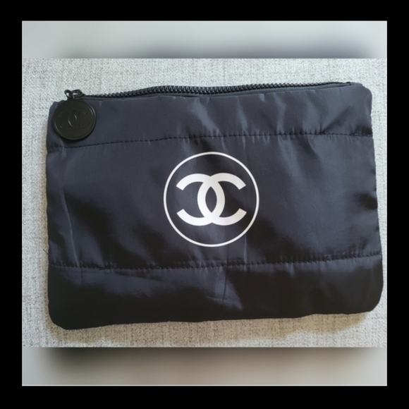 The Unbranded Brand Handbags - Unique Accessory Essential Pouch Or iPad Case For Protection